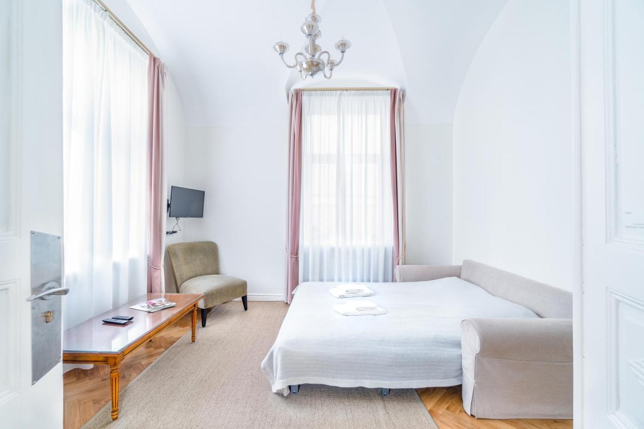 Audeju Apartments รีกา ภายนอก รูปภาพ